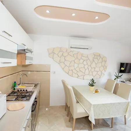 Apartmens Meri - 5 Apartment Lopar